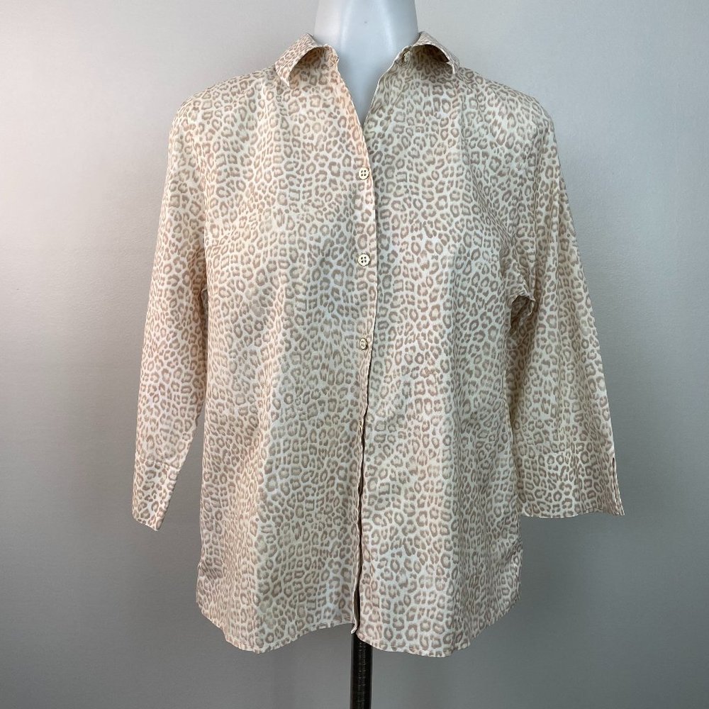 Chico's Top 0 Women's Small Beige Ivory Leopard 3/4 Sleeve Button-Front Shirt